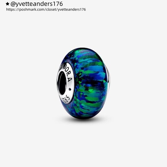Pandora Opalescent Green Charm - Picture 1 of 5